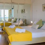 Coral Bay House *