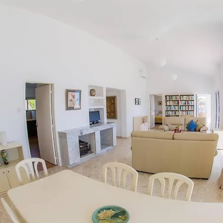 Coral Bay House Apartament Peyia