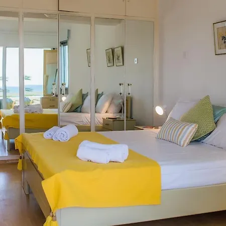 Coral Bay House *