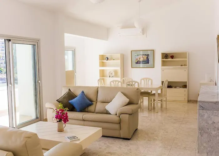 アパート Coral Bay House ペイヤ