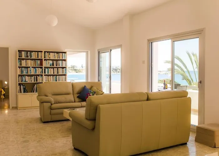 Coral Bay House Appartamento Peyia